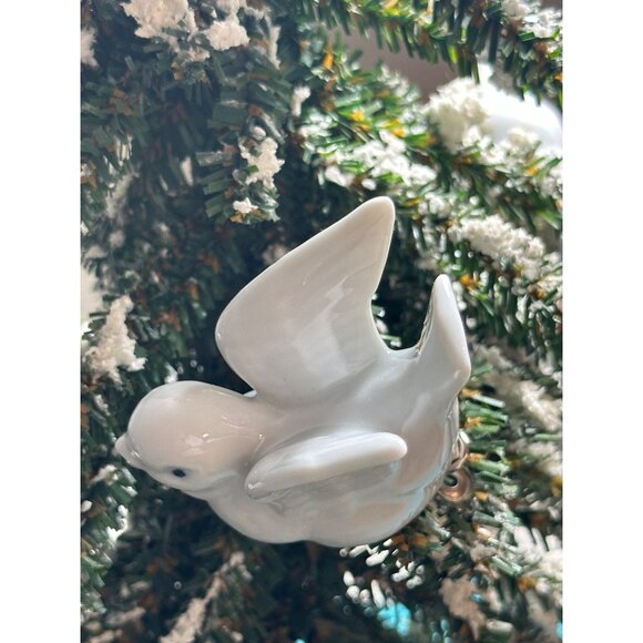 White Porcelain Clip on Birds Holiday Tree Ornament set of Two Crafting Wreath - Picture 6 of 10
